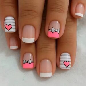 🐢2/$15 Pink and White with Heart and Bow Press On Nails